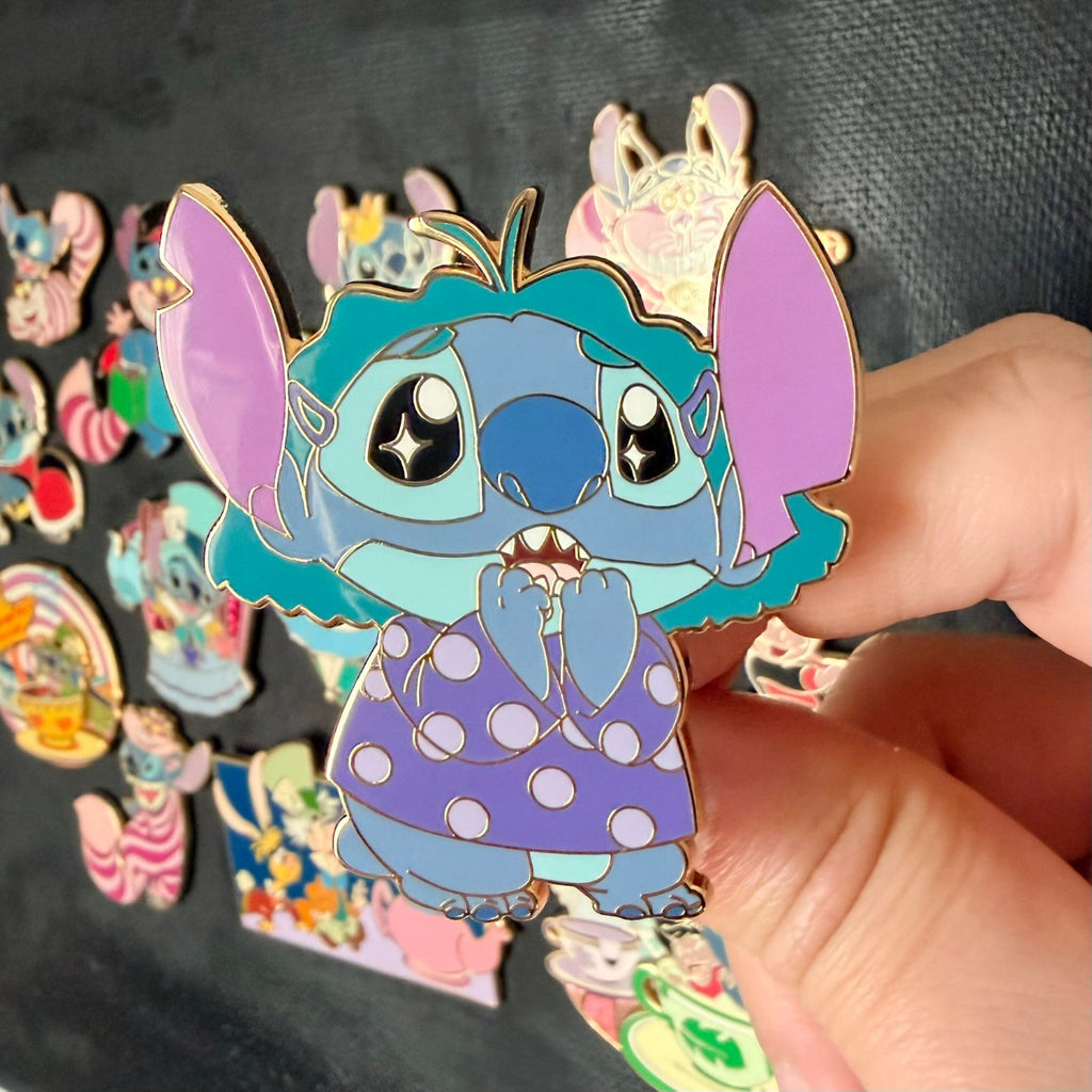 Stitch As Emotions Enamel Pin - Envy